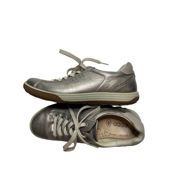 Ecco Chase II Tie in Moon Rock Metallic Sneaker - Picture 4 of 11